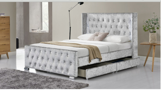 Tufted Storage  Velevt Bed  With LED Light And Diamand Buttons